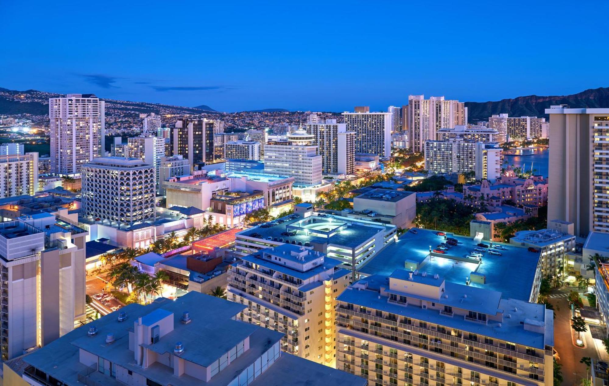 Вилла Welcoming Waikiki Banyan Гонолулу Экстерьер фото